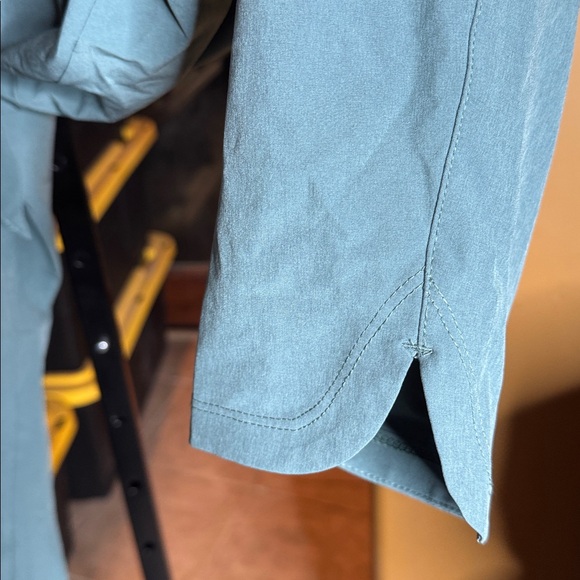 CALIA by Carrie Underwood Teal Self-Belt Ankle Pants Size Large - Picture 6 of 8